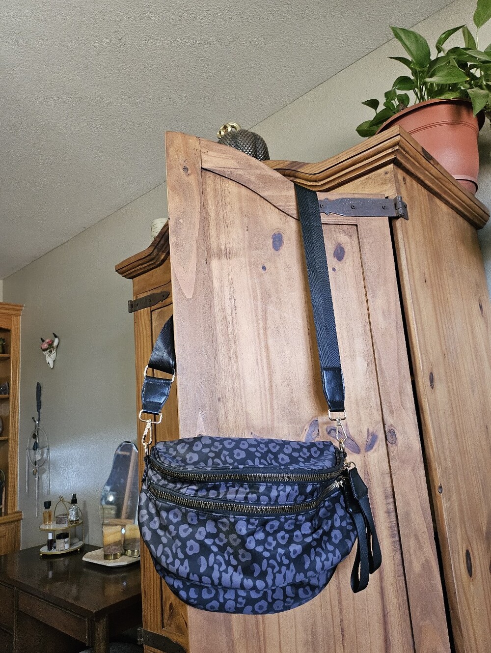 Stylish Black Leopard-Print Crossbody BUM Bag AMAZON